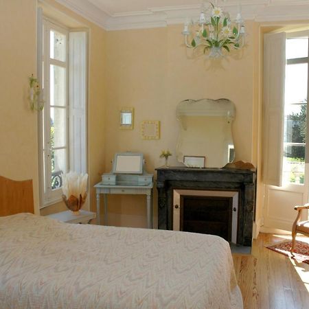Chambres & Studios Chateau Saint Vincent 바자스 외부 사진