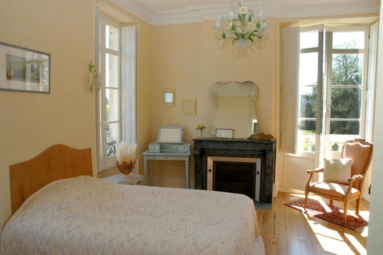 Chambres & Studios Chateau Saint Vincent 바자스 외부 사진