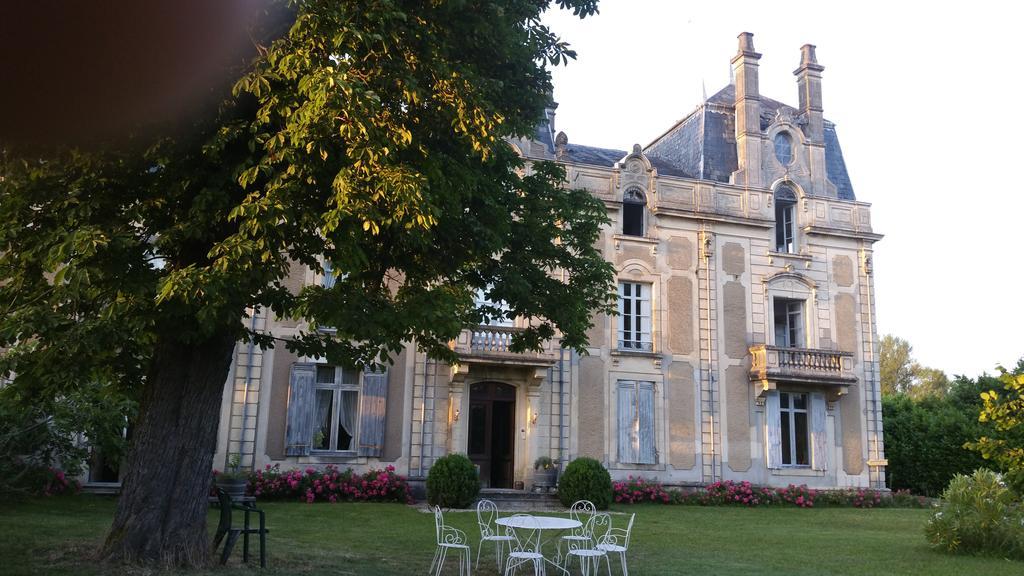 Chambres & Studios Chateau Saint Vincent 바자스 외부 사진
