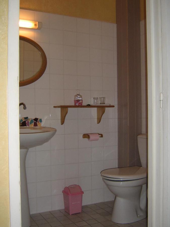 Chambres & Studios Chateau Saint Vincent 바자스 객실 사진